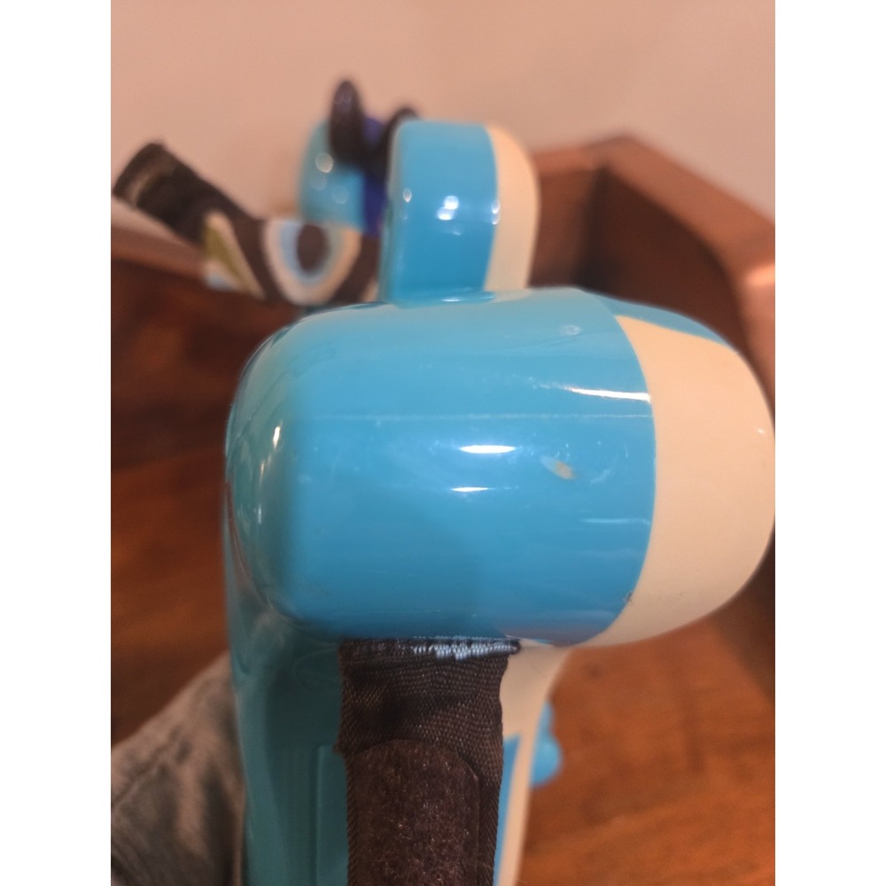 B Toys Electric Guitar Interactive Woofer Hound Dog Musical Instrument Tested VG - Picture 11 of 11
